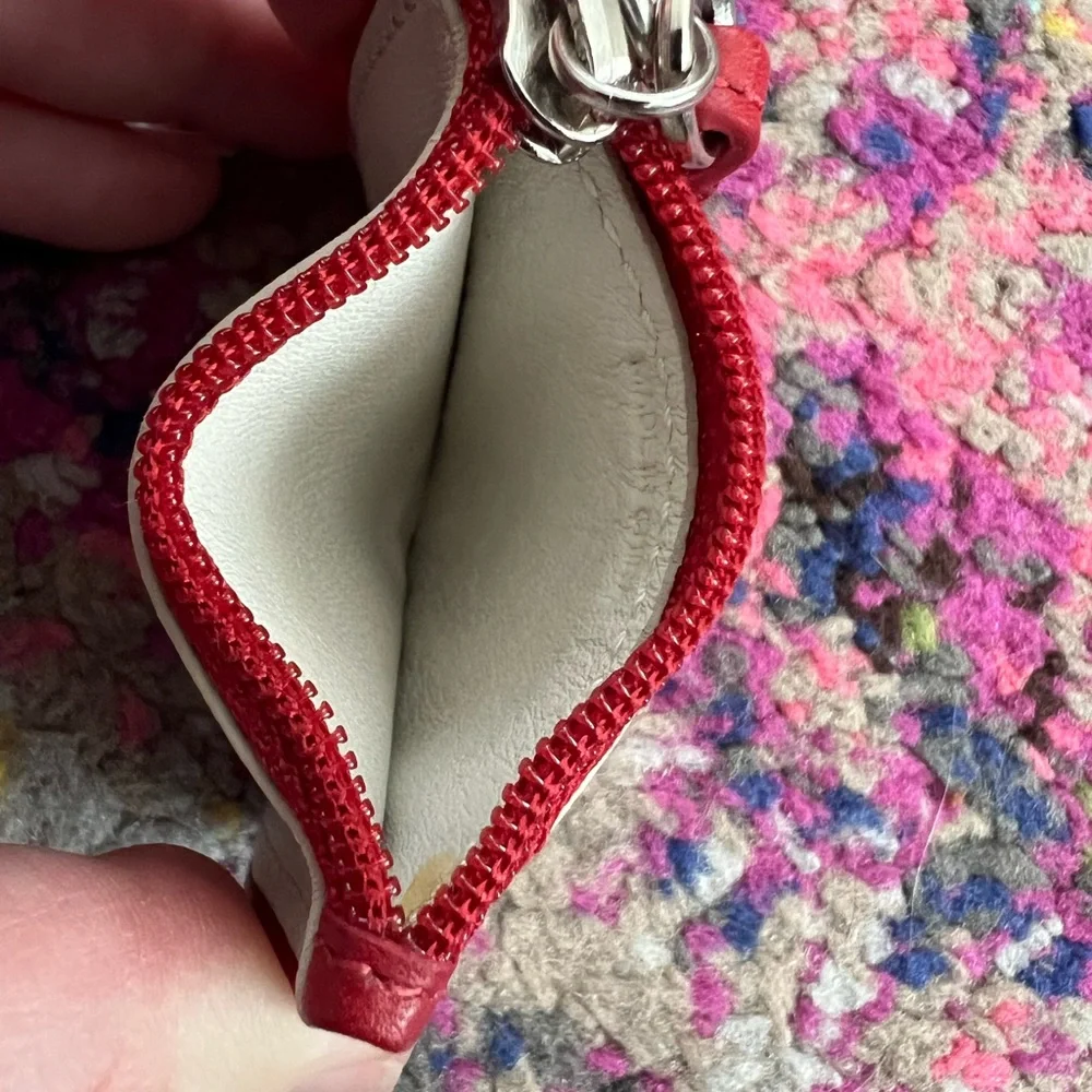 Coach Cream and Red Leather Card Keyring with enamel red heart vintage - Picture 4 of 6